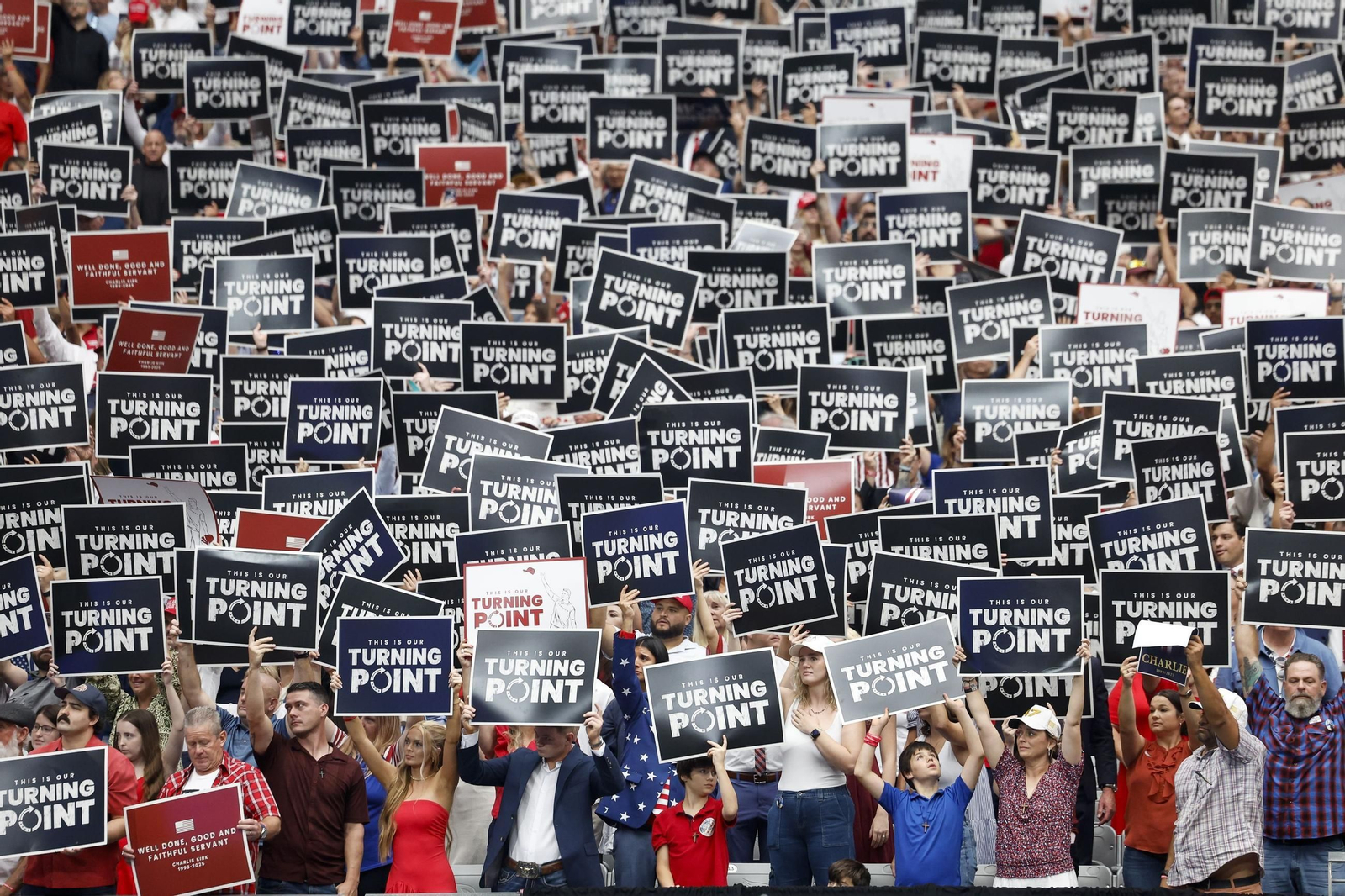 Las fotos de la despedida de los republicanos a Charlie Kirk