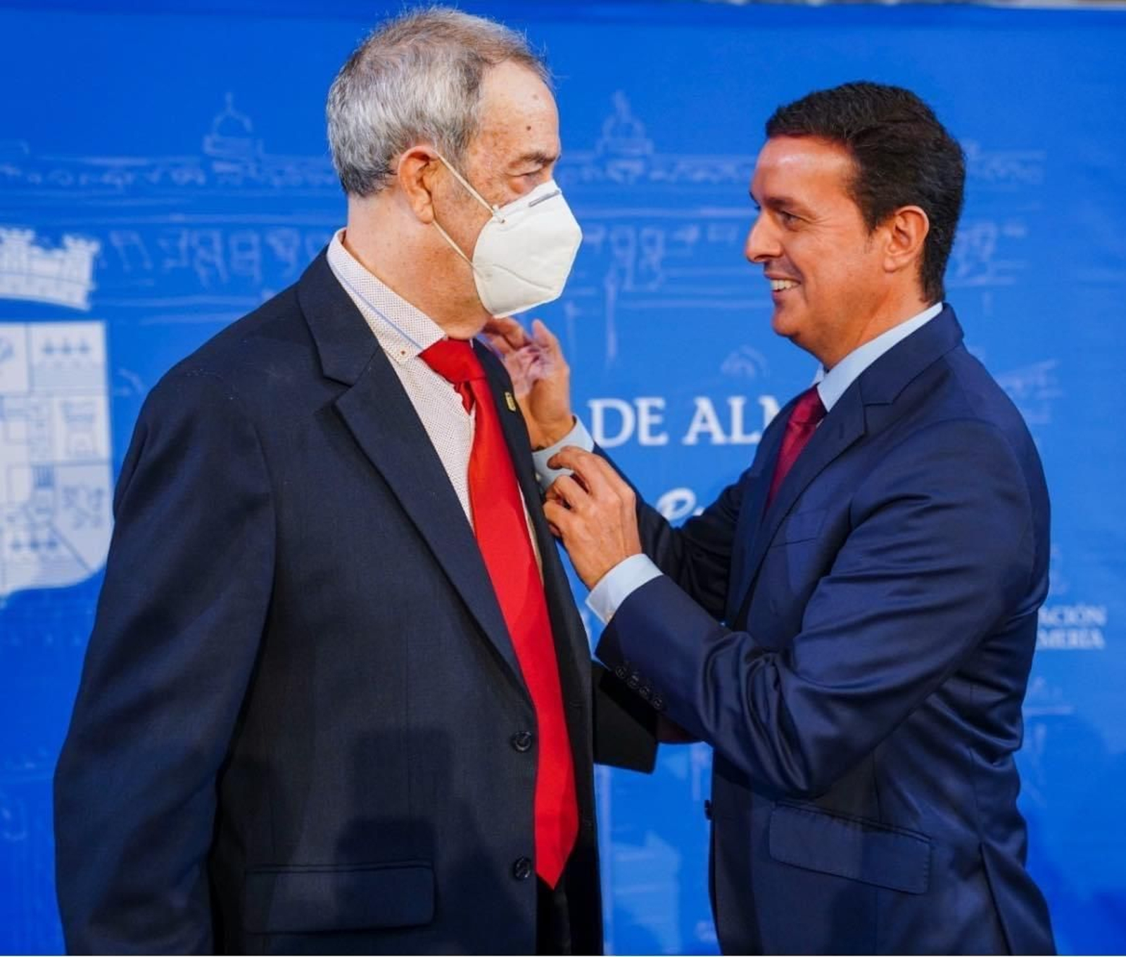 Ambrosio Sánchez recibió el Escudo de Oro de la Provincia en septiembre de 2022.