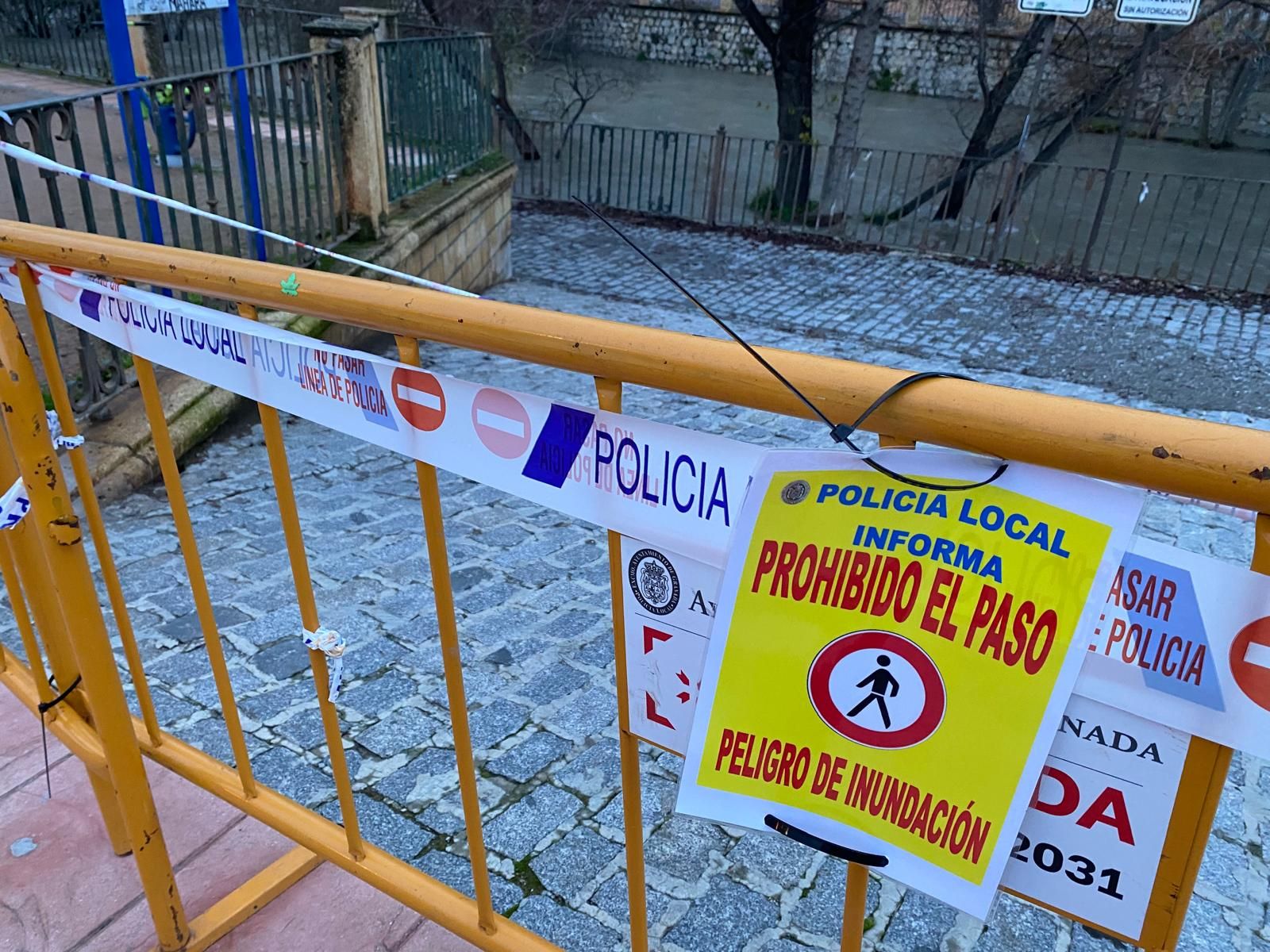 Las fotos de la previa de la borrasca Leonardo: nieve en Prado Negro y el río Genil en Granada, crecido