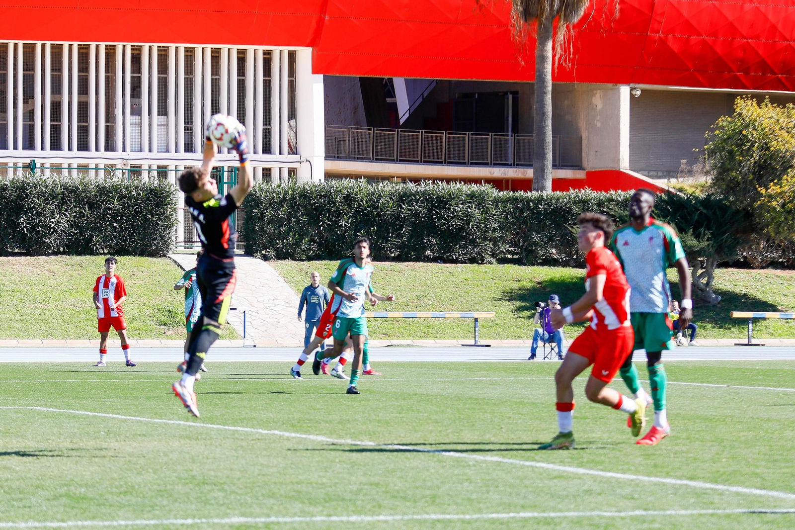 Las imágenes de Segunda RFEF entre Almeria B y recreativo de Granada