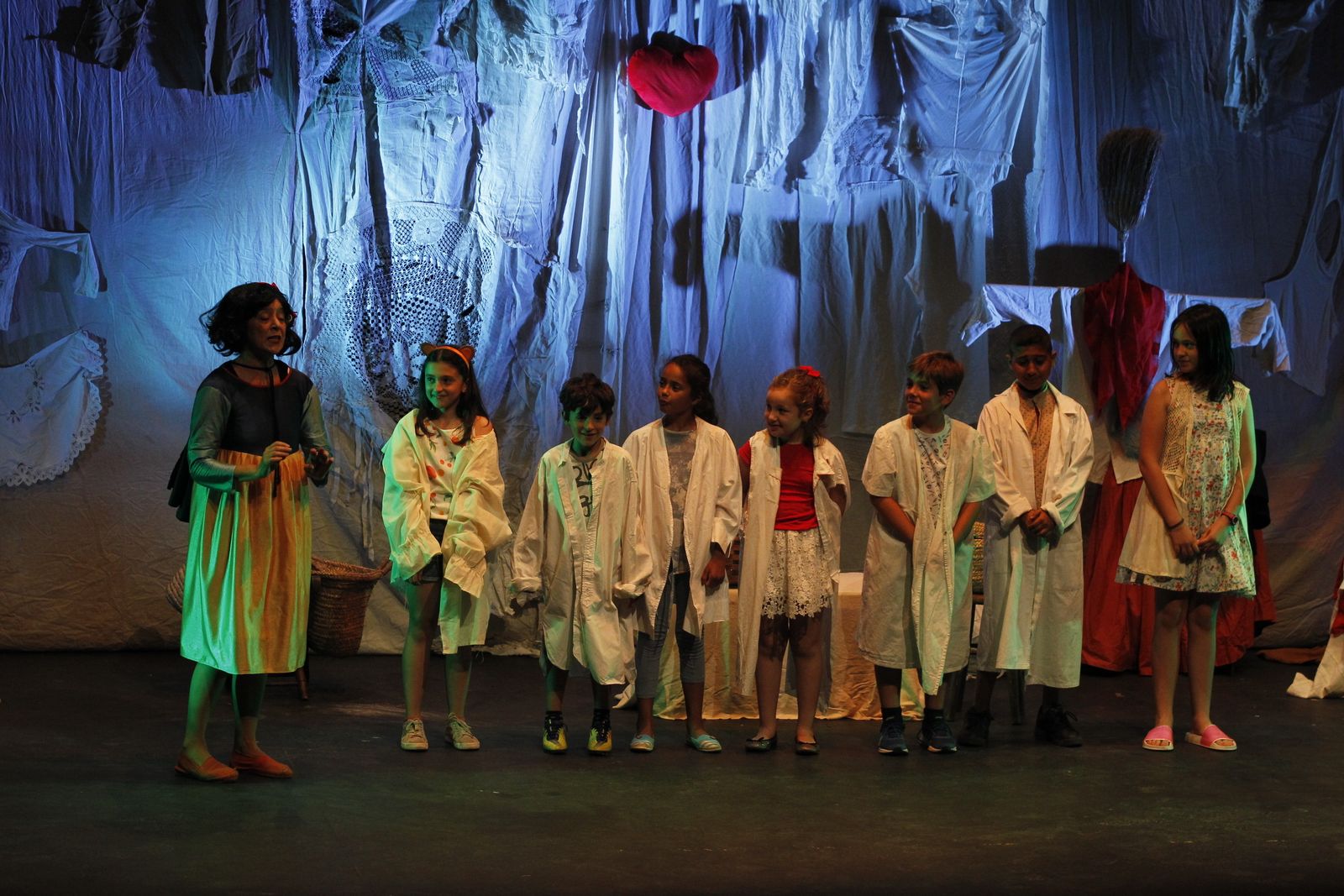 Fotogalería Festival Teatro El Ejido. Obra "El Desván de los Hermanos Grim"