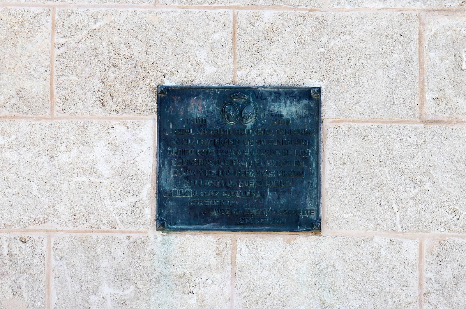 Imágenes del Monumento a Colón que ya se puede ver sin andamios en la Punta del Sebo