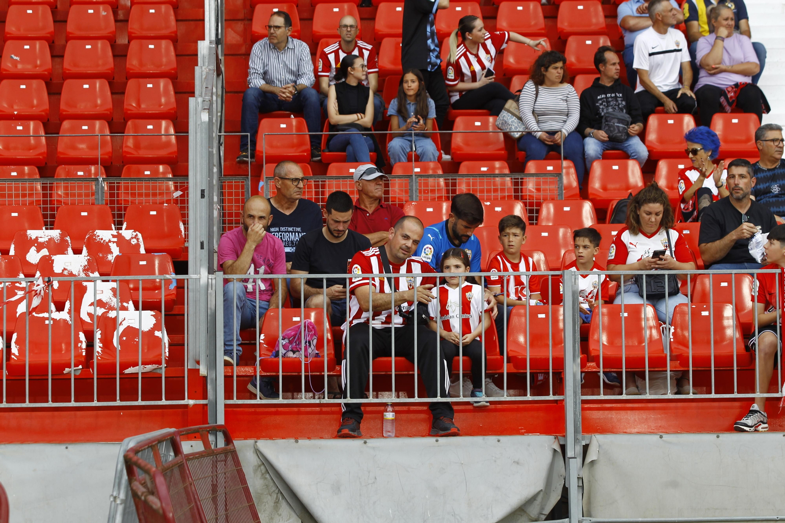 Imágenes del partido U.D. Almería-Elche C.F.
