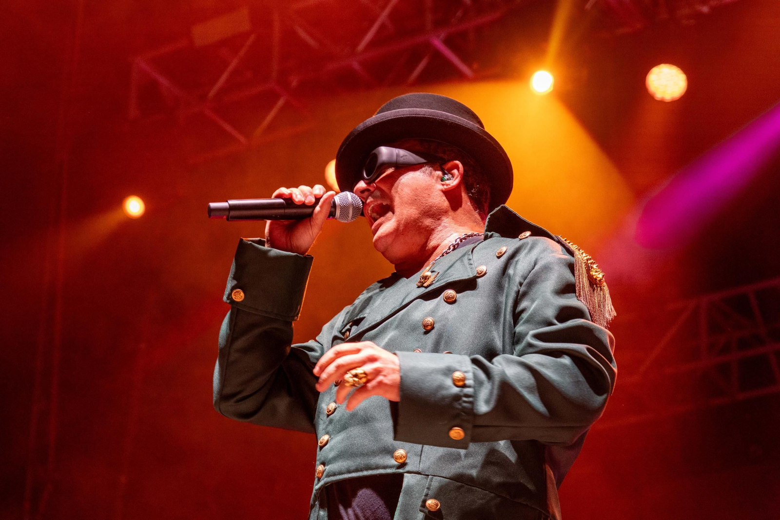 Colombinas 2025: Imágenes del concierto de Seguridad Social en las Fiestas Colombinas