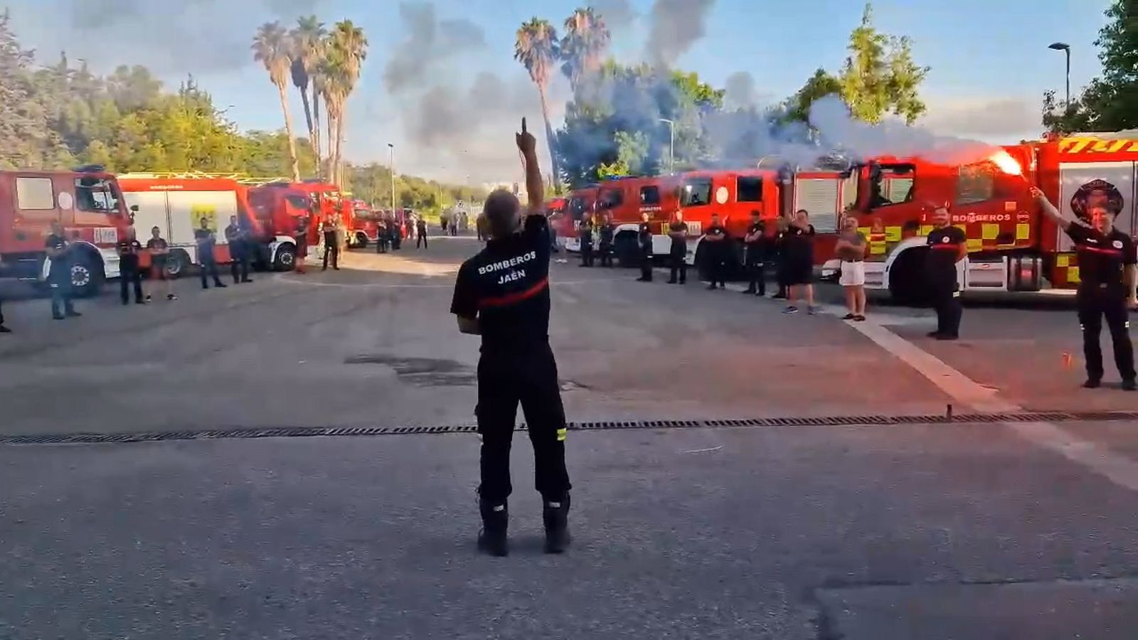 Lágrimas, homenajes y legado: la emotiva despedida de Juan Ramón Rodríguez tras una vida como bombero