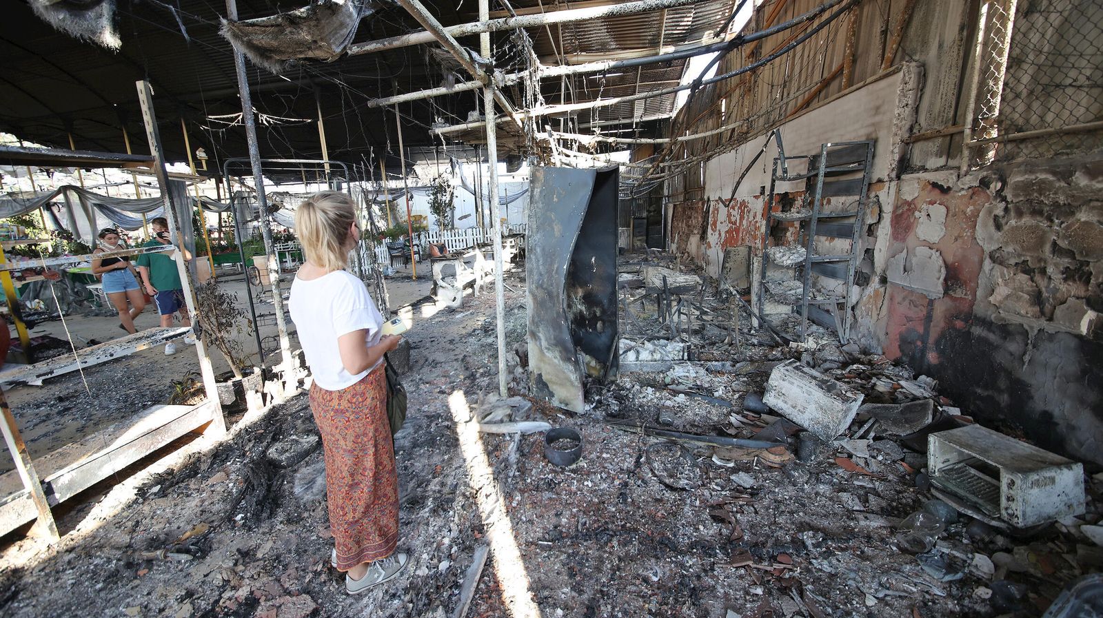Imágenes de Viveros Olmedo en Jerez tras el incendio del pasado 13 de julio