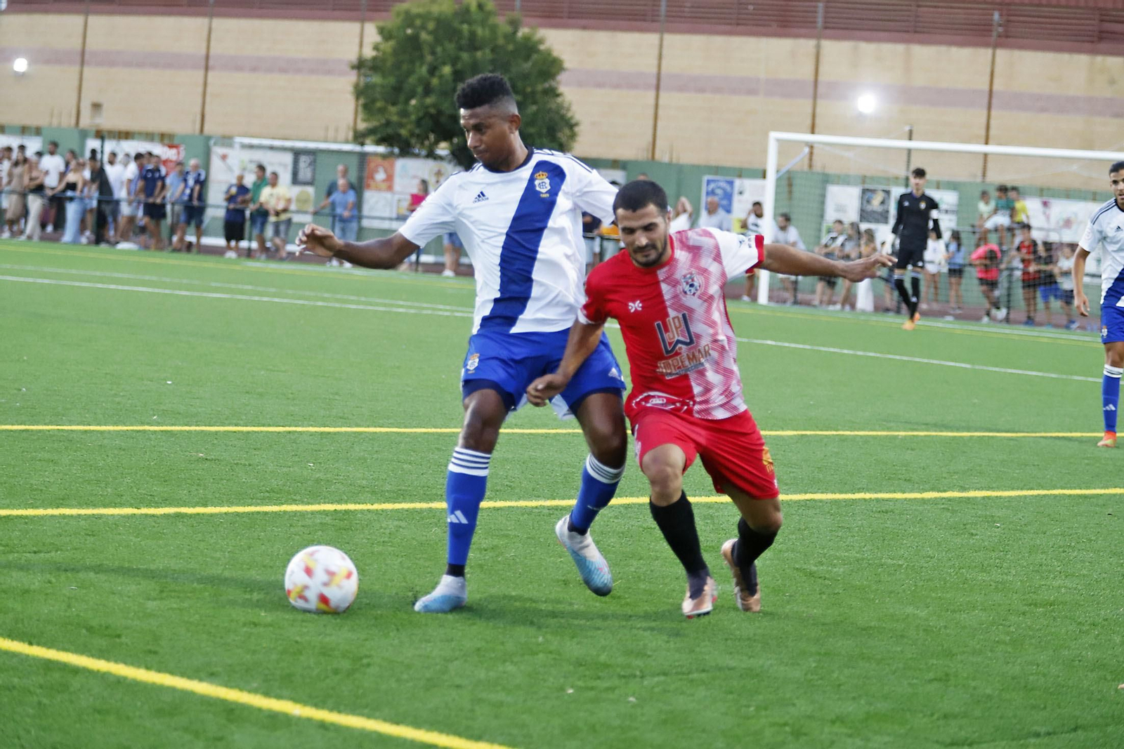 Imágenes del encuentro entre el Trigueros balompié y el Recreativo de Huelva