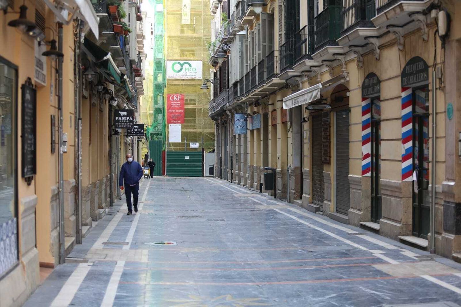 Málaga capital vive el primer día de su nuevo cierre, en fotos
