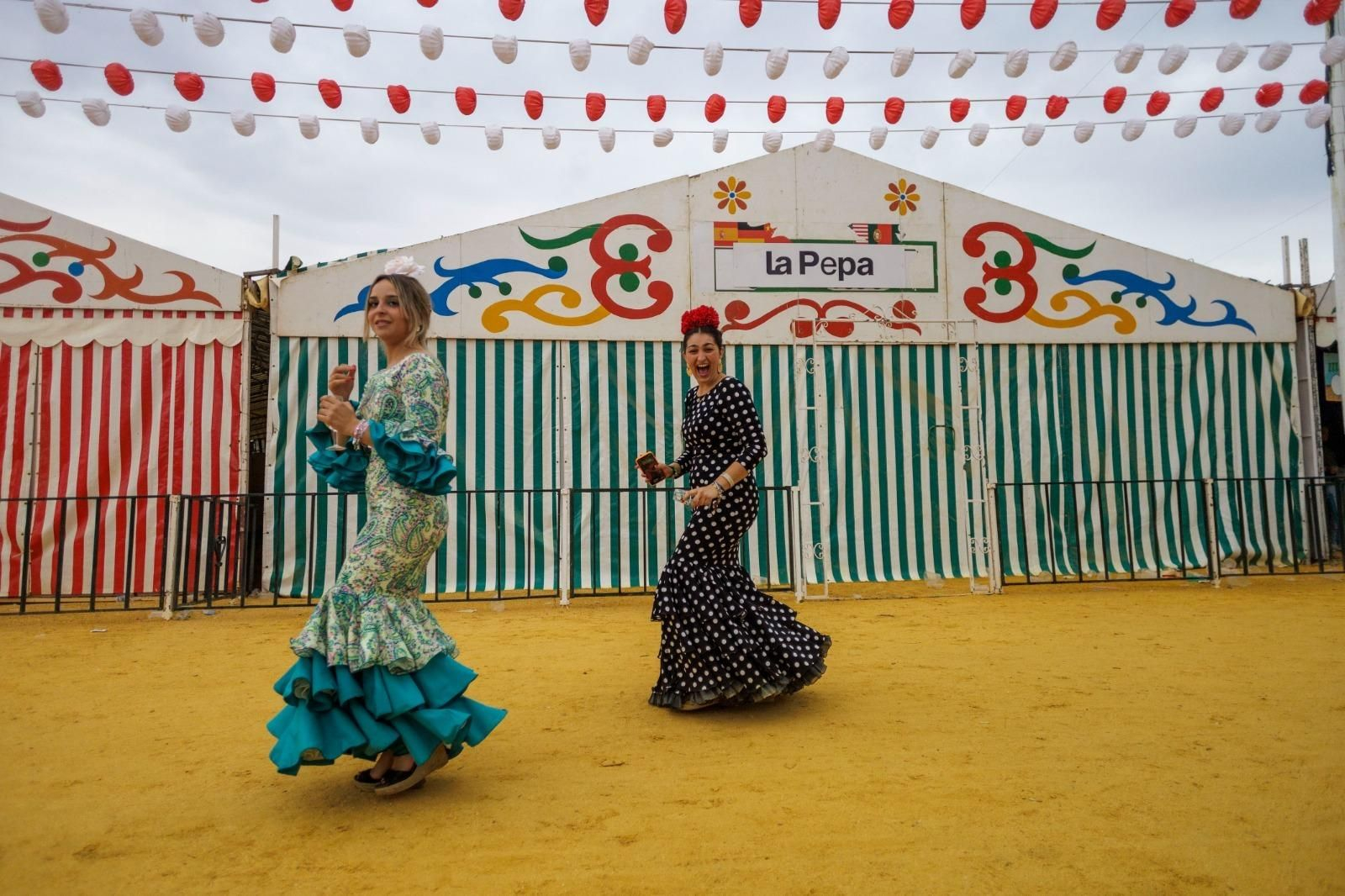 Búscate en las fotos del domingo de Feria en El Puerto