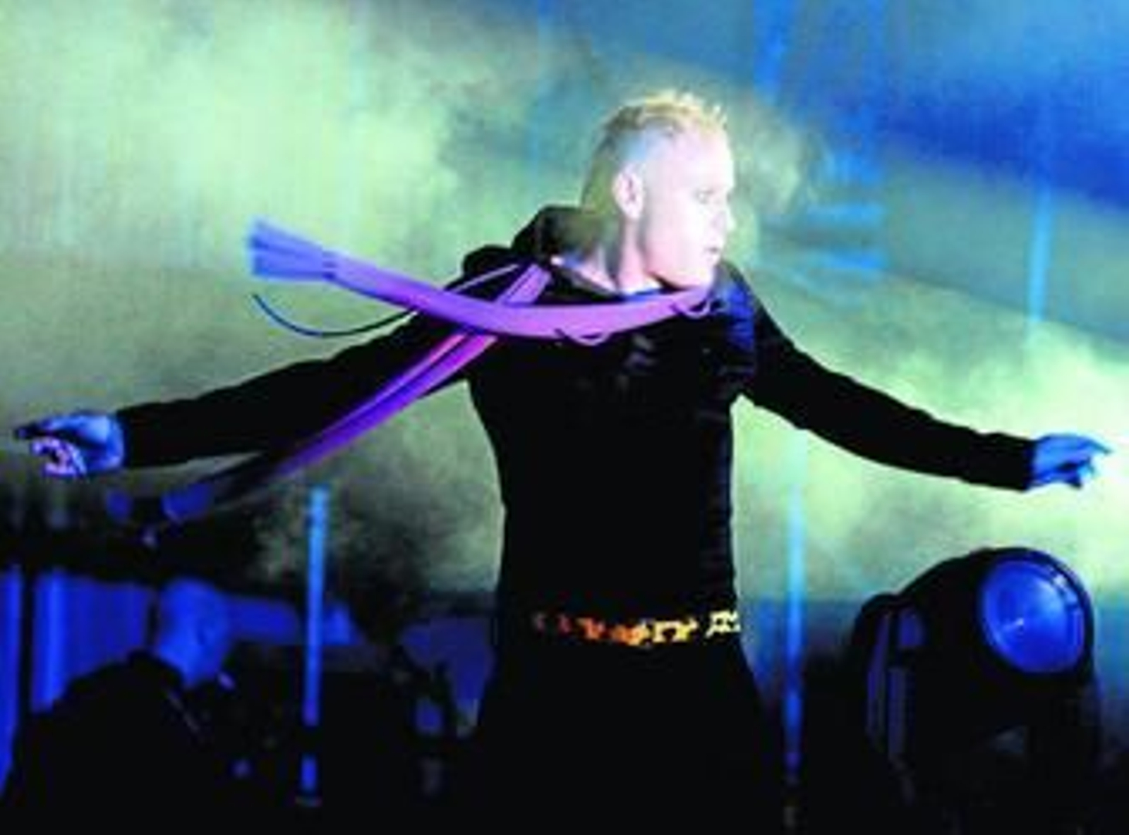 Keith Flint, cantante y bailarín de la banda inglesa 'The Prodigy', en un concierto en Oviedo.