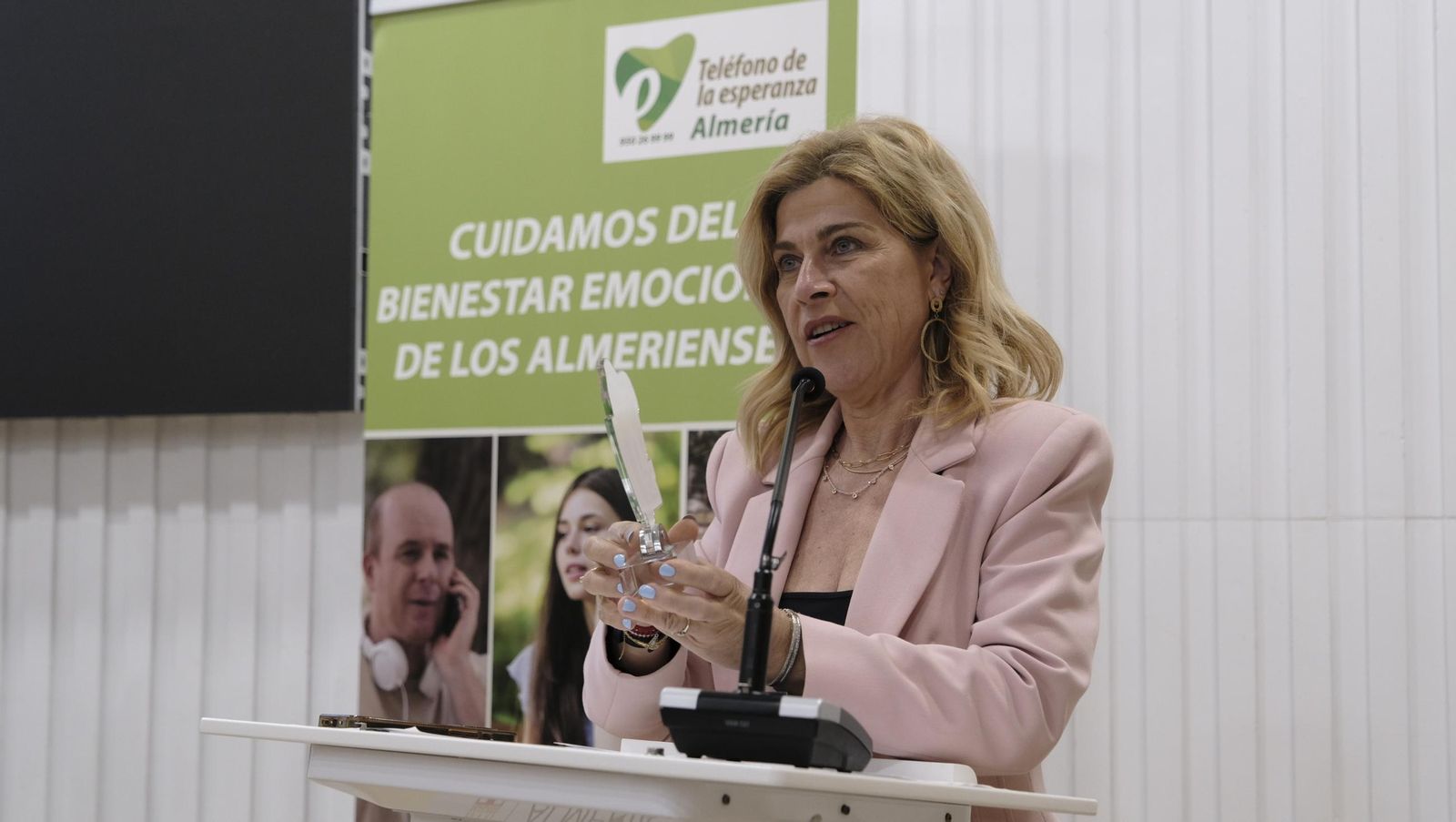 25 aniversario del Teléfono de la Esperanza en Almería, en imágenes