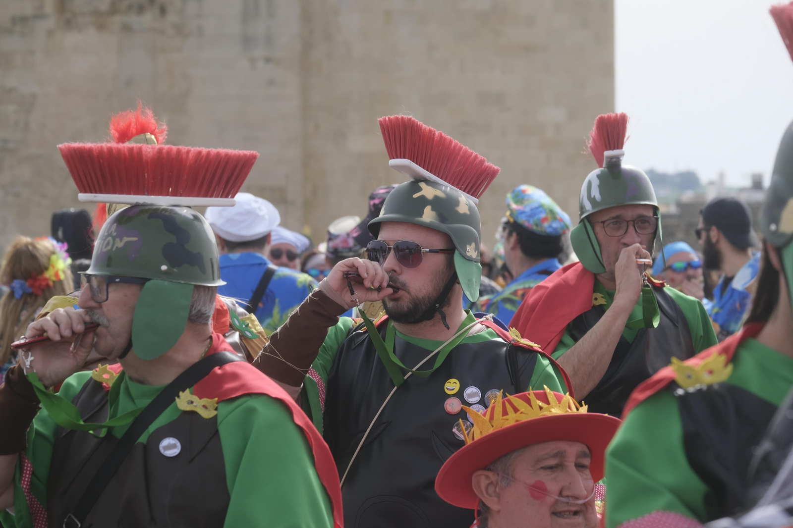 El pasacalles del Carnaval en Córdoba, en imágenes