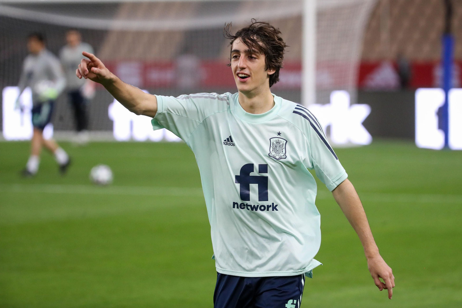 Bryan Gil, en La Cartuja en un entrenamiento con la selección absoluta.
