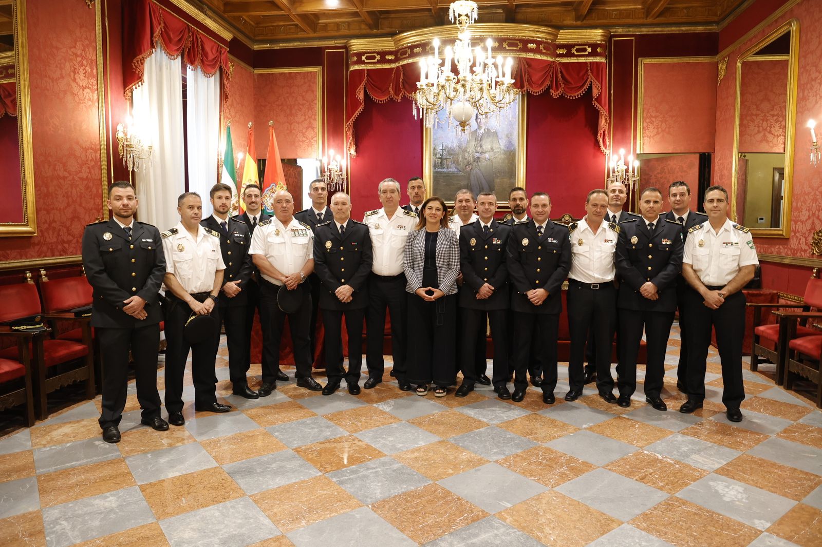 Imagen de la toma de posesión de los nuevos oficiales de la Policía Local de Granada