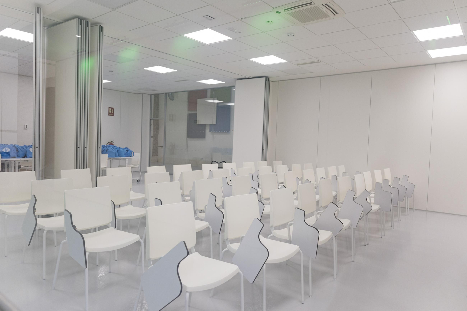 Las imágenes de la 'nueva vida' de los antiguos Depósitos de Tabaco de Cádiz