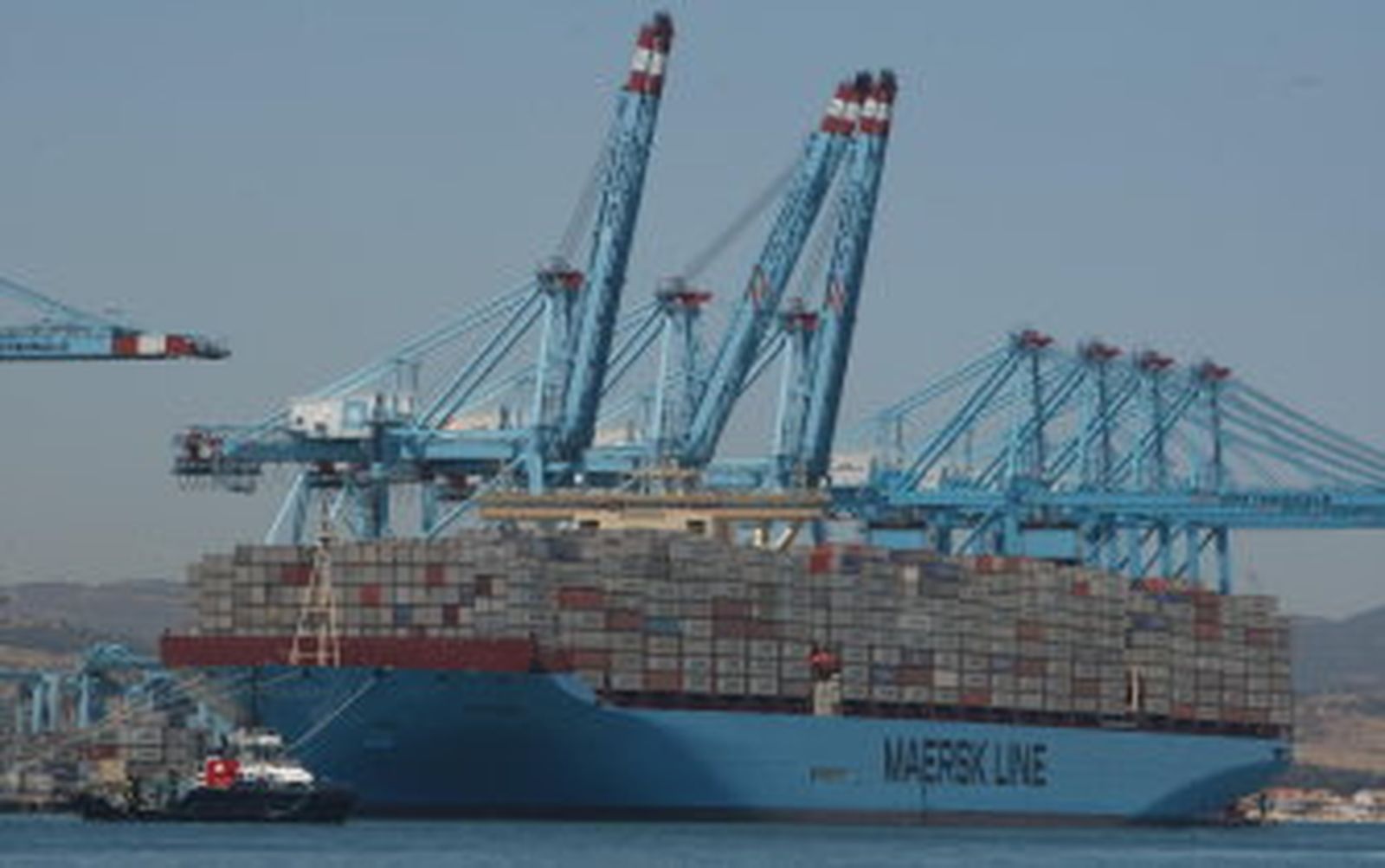 APMT Algeciras carga por primera vez un Triple-E hasta los 17.491 teus