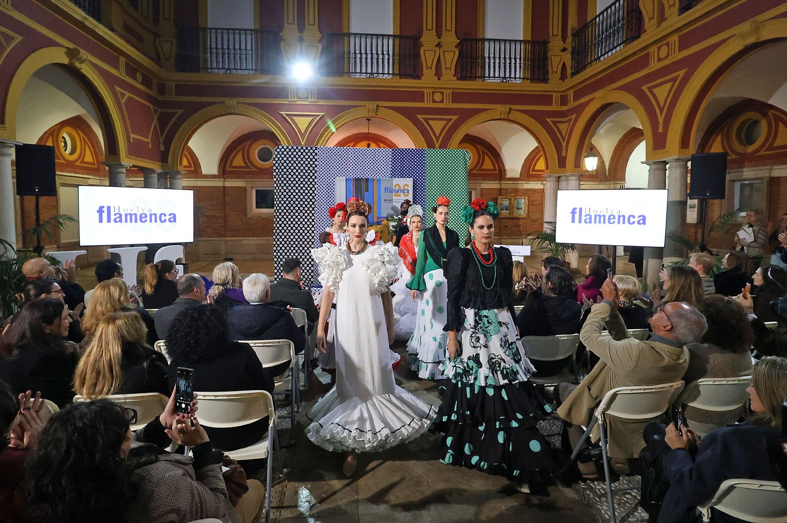 La presentación de la Pasarela Huelva Flamenca 2026, en fotografías