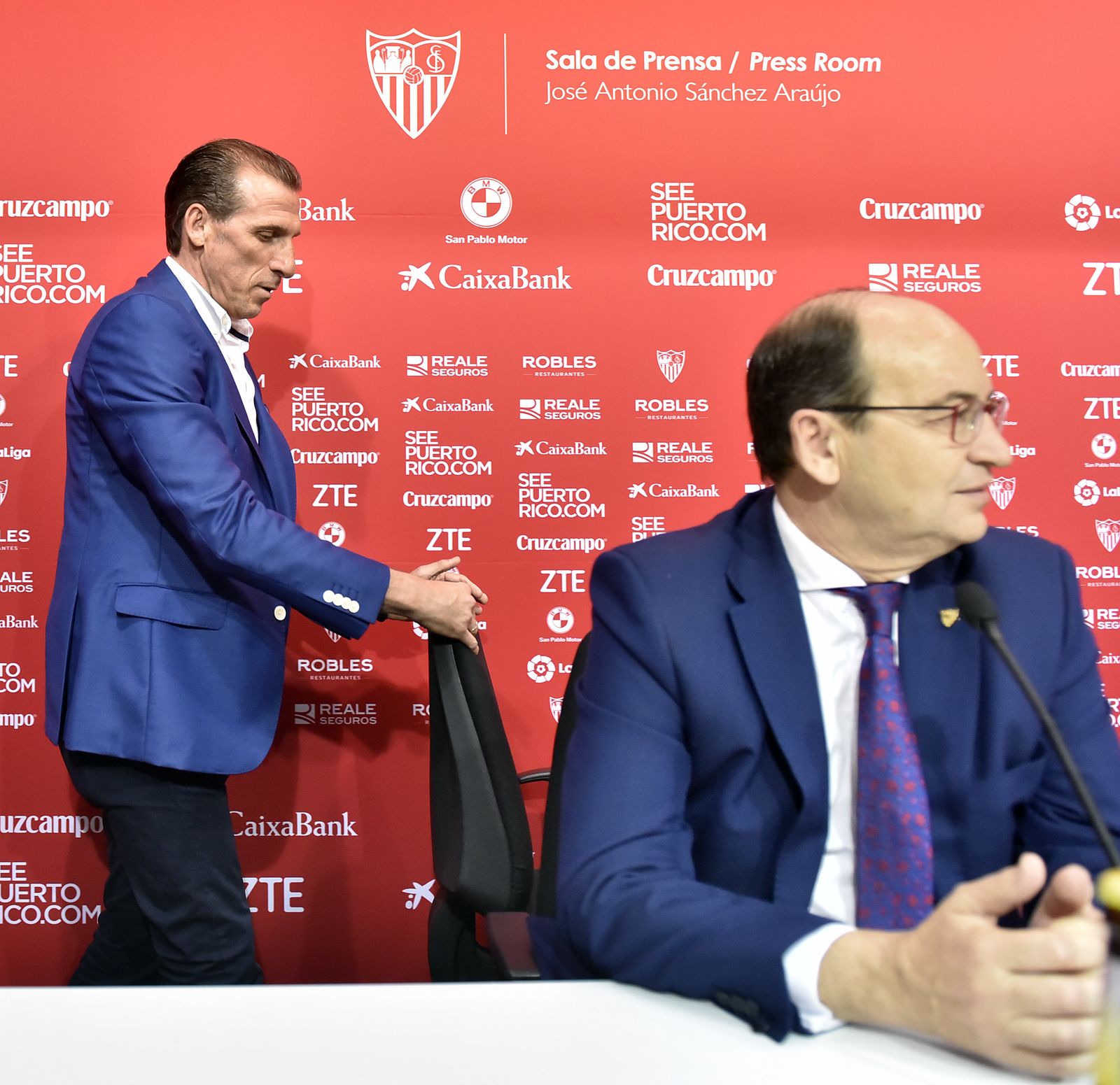 Las presentación de Óscar Arias, en imágenes