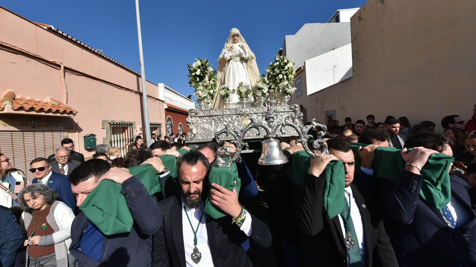 La vuelta de la Virgen de la Esperanza a La Línea, en imágenes