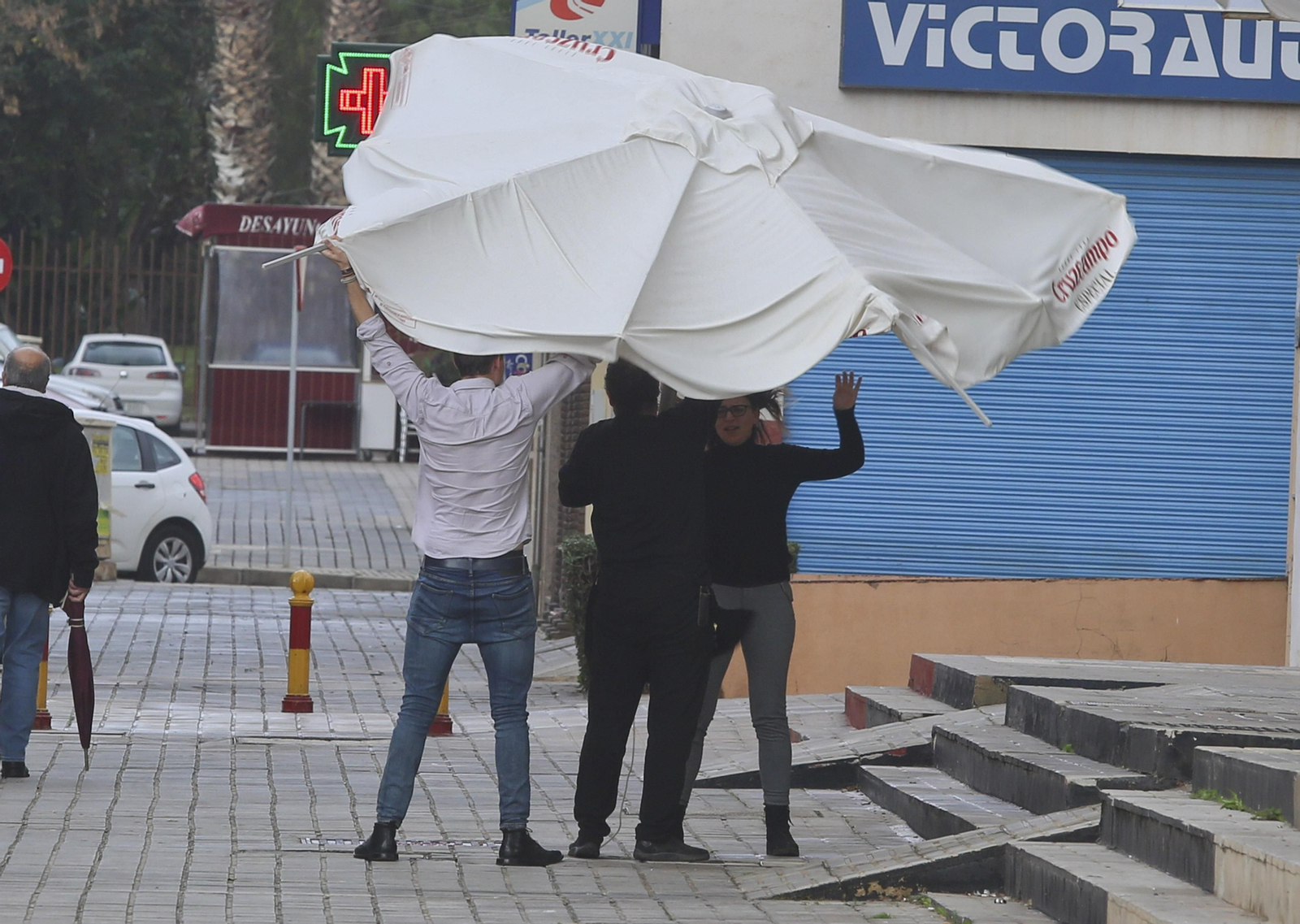 Fotos del temporal de lluvia y viento en Málaga