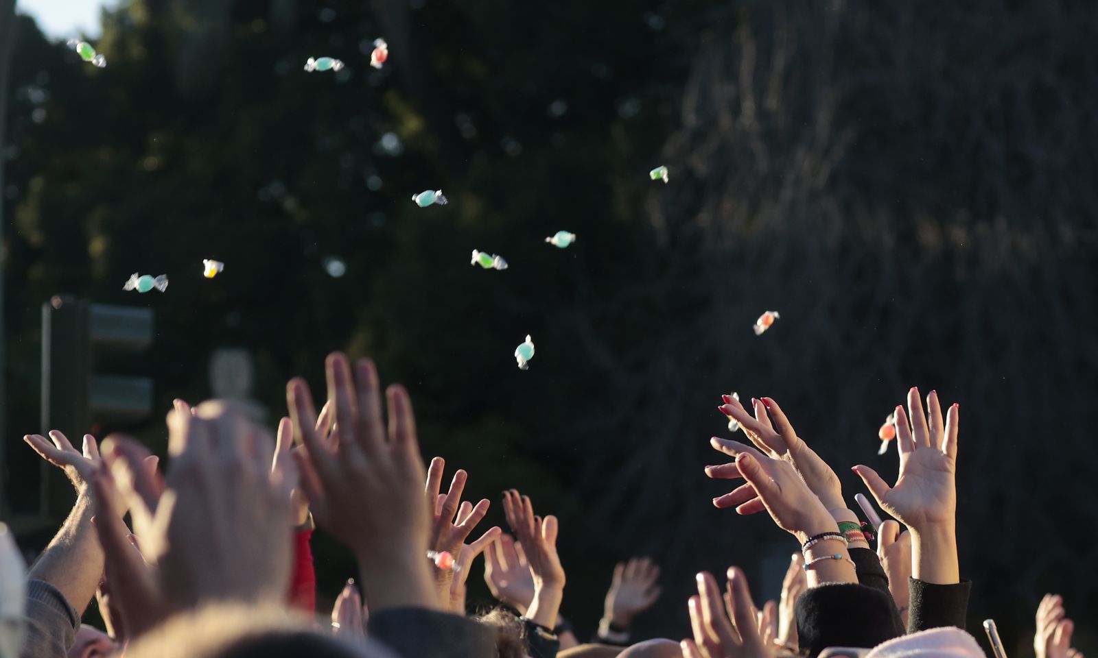 Imágenes de la cabalgata por el Paseo de Colón
