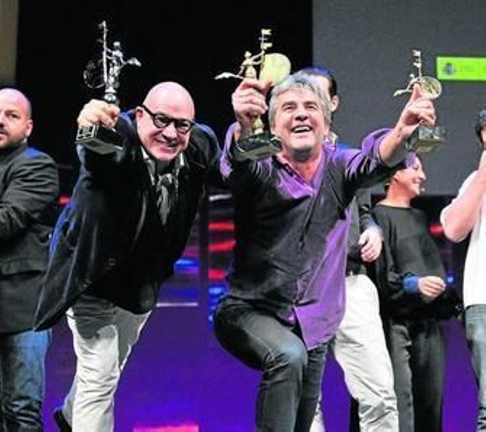 Gianfranco Rosi ('Sacro GRA', Giraldillo de Plata) y Alain Guiraudie ('El desconocido del lago', Giraldillo de Oro).