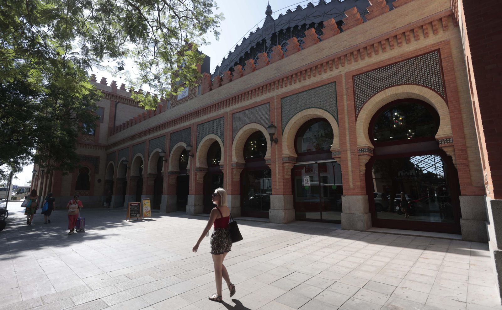 Fotos: Así luce el exterior de Plaza de Armas tras acabar los trabajos de conservación