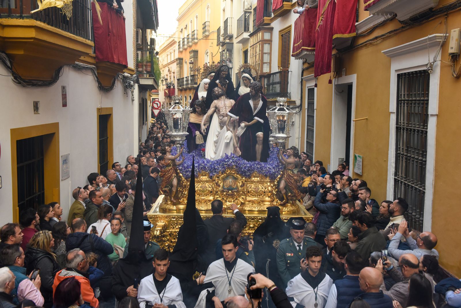 Las imágenes de la Hermandad de Santa Marta en la Semana Santa de Sevilla 2024
