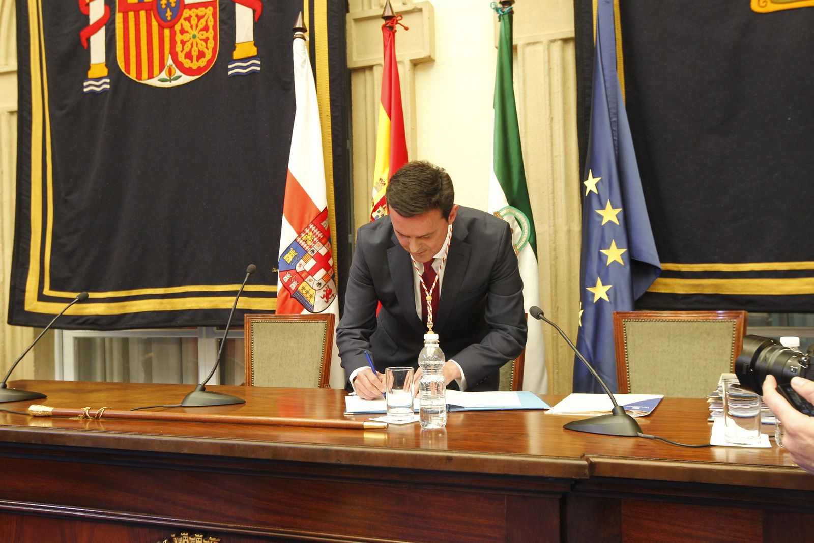 Pleno investidura Presidente Diputación de Almería. Javier Aureliano García