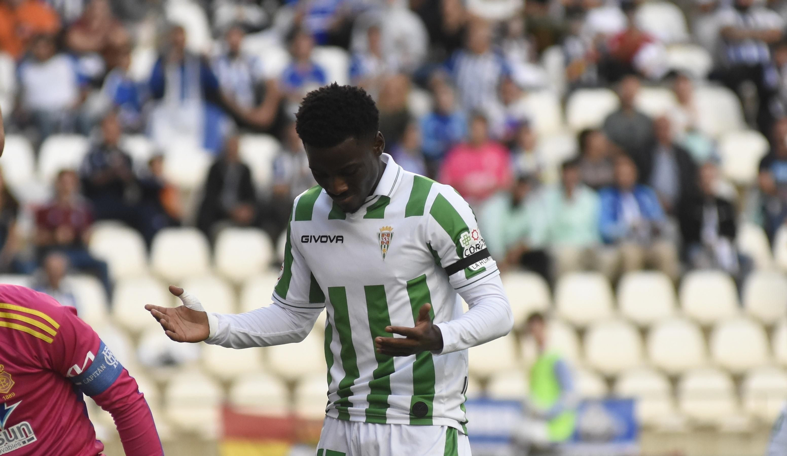 Imágenes del partido entre el Córdoba y el Recreativo de Huelva en El Arcángel