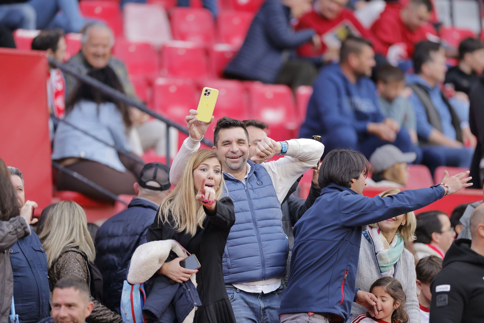 Búscate en las fotos del Sevilla fc - Rayo