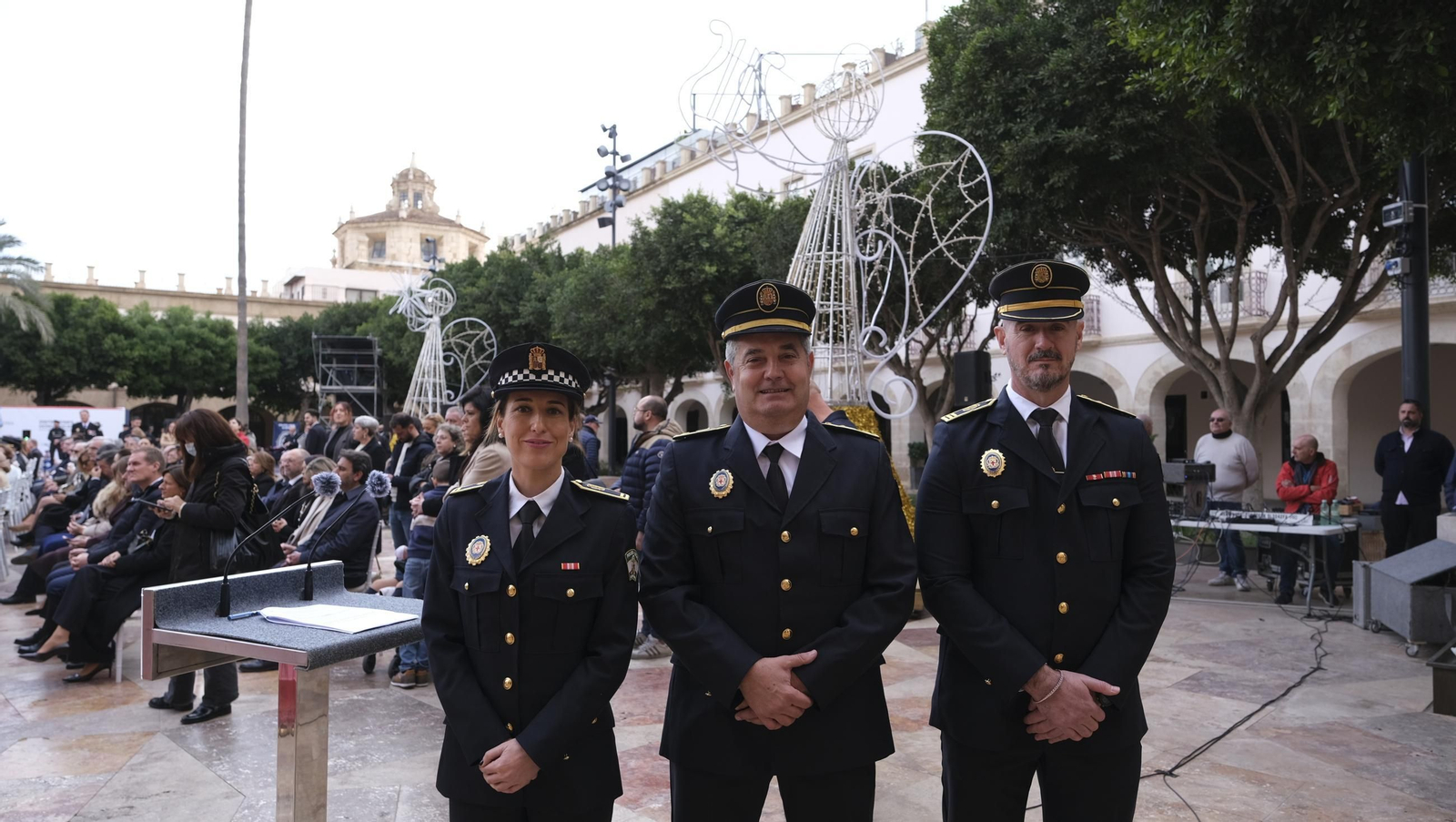 La Policía Local de Almería celebra su patrón San Esteban, en imágenes