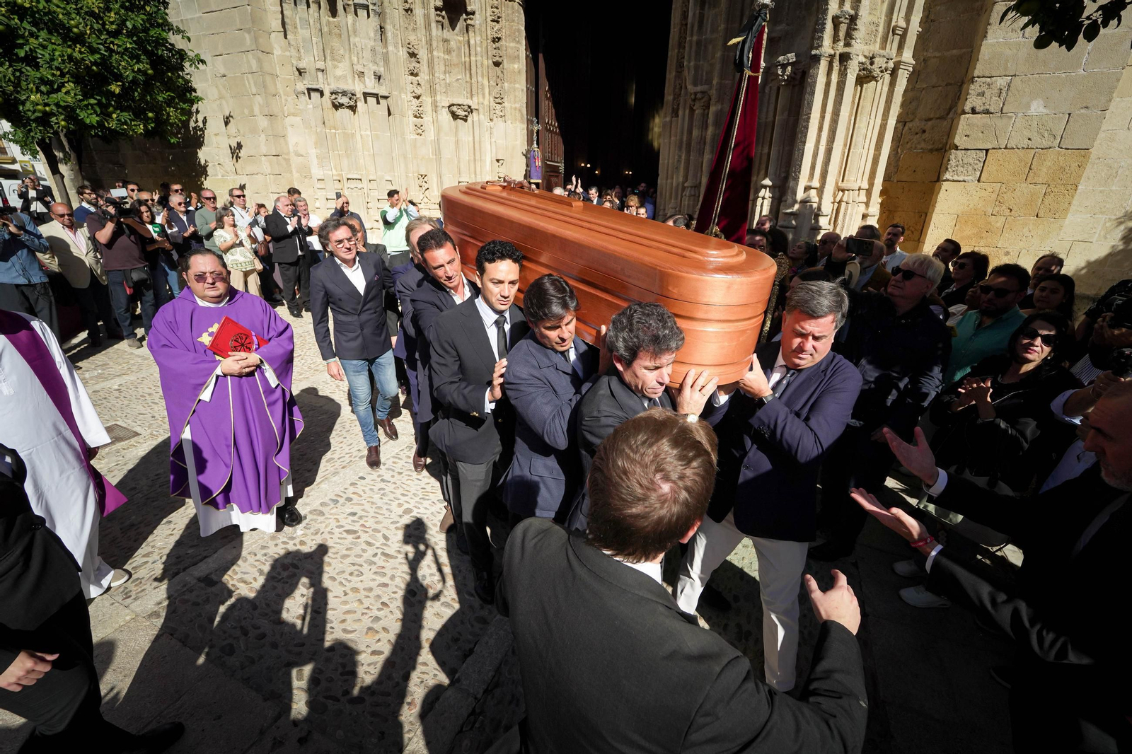 Imágenes del último adiós a Rafael de Paula en Jerez