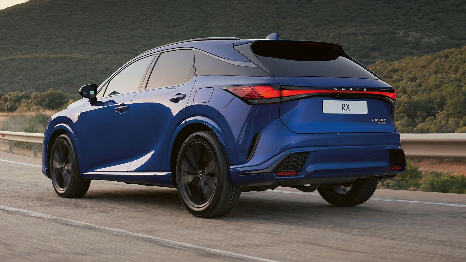 La mayor parte de las optimizaciones de este SUV conducen a mejorar su calidad de rodadura. La mayor parte de las optimizaciones de este SUV conducen a mejorar su calidad de rodadura.
