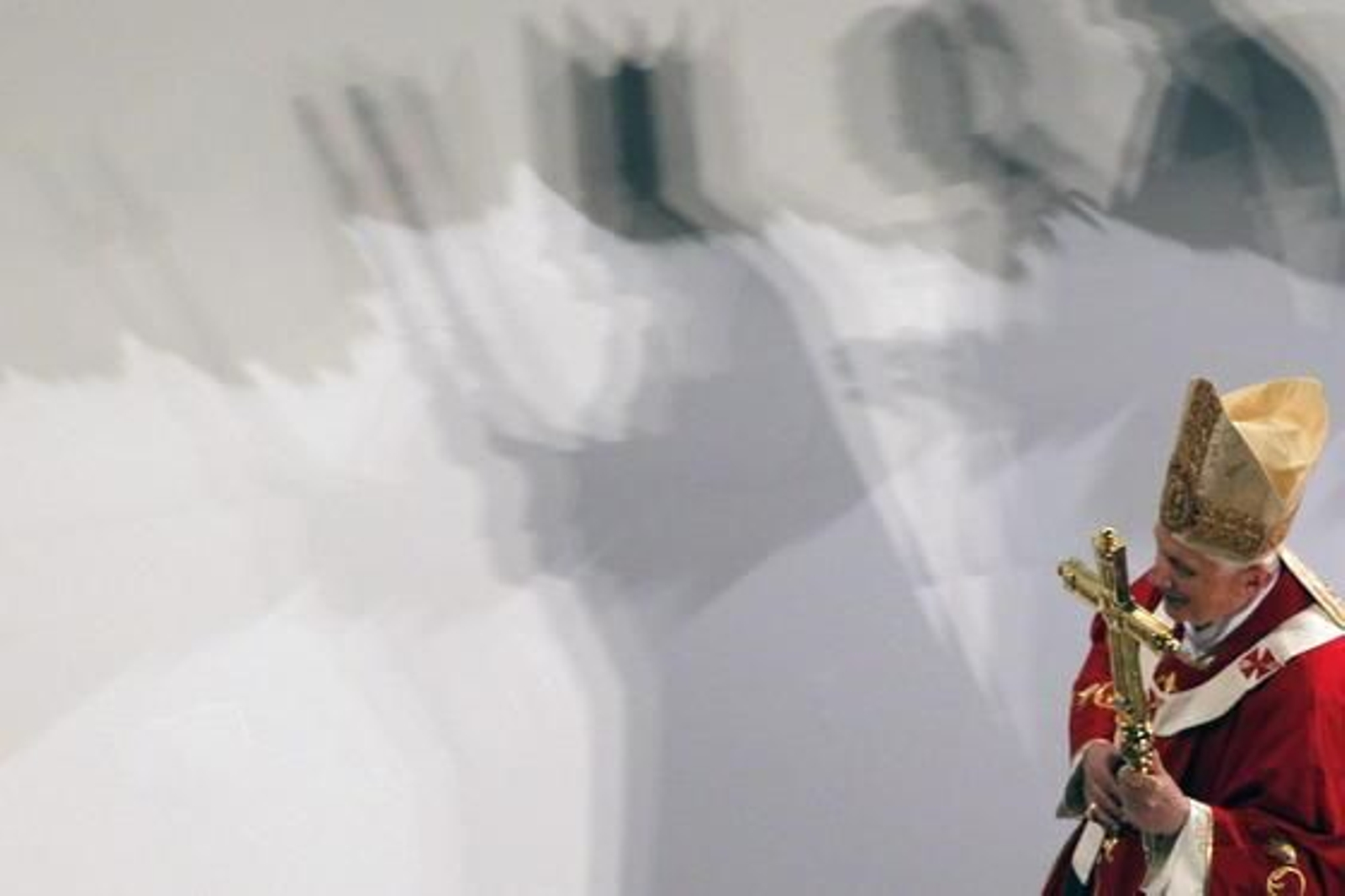 Ratzinger visita Santiago en su segunda visita a España como Pontífice. / EFE