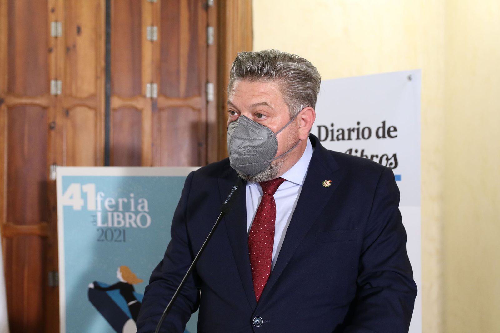 Fotogalería Diario de los Libros, con Vanessa Montfort y su obra 'La mujer sin nombre'