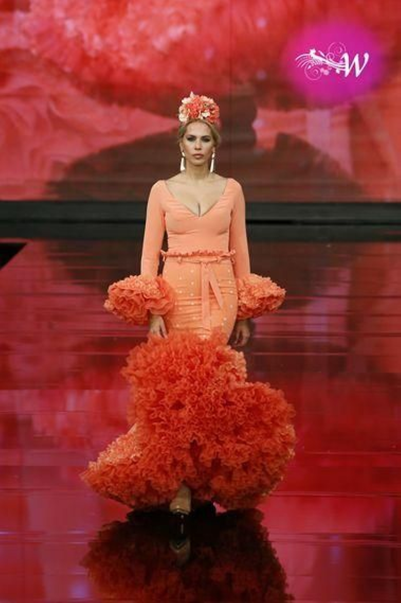 Carmen Raimundo presenta su colección de flamenca en SIMOF 2020, todas las fotos