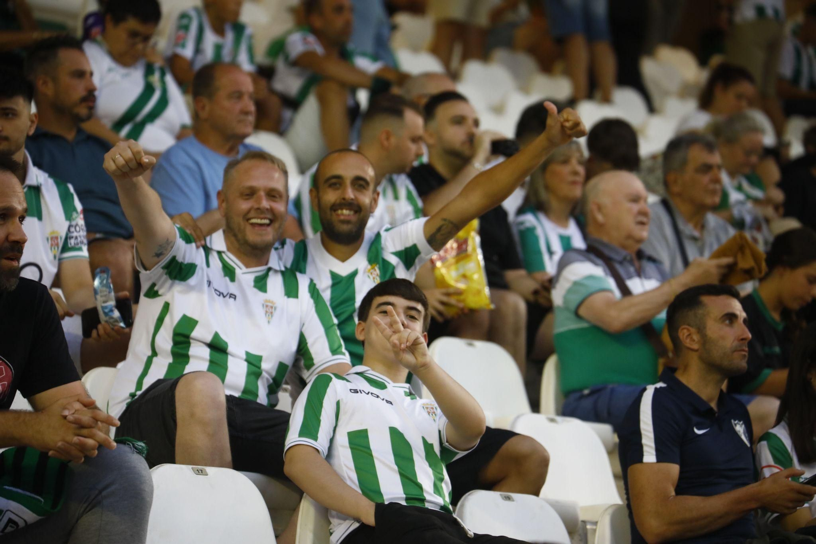Las mejores fotos del intenso Córdoba CF - Málaga en El Arcángel