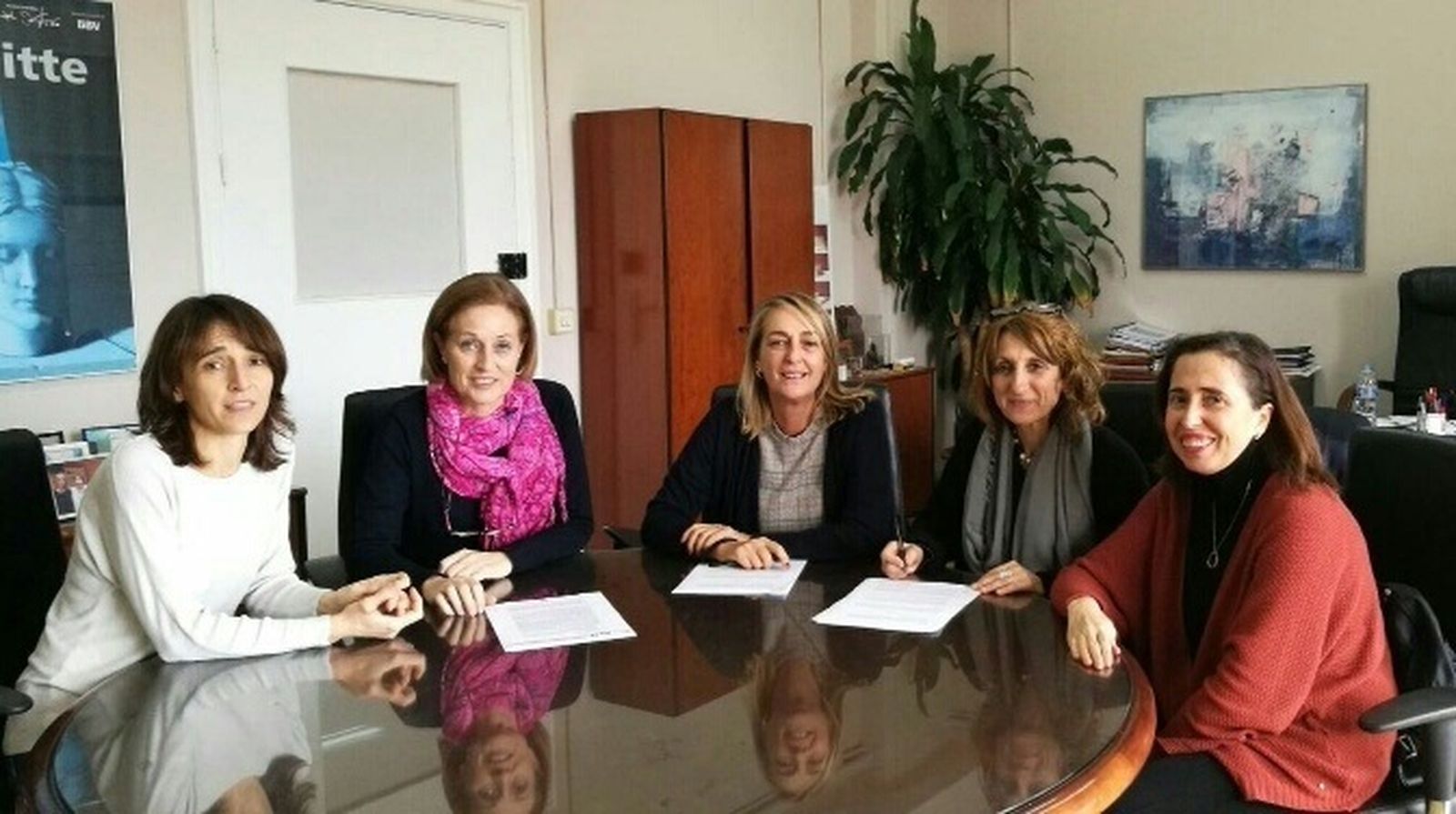 Momento de la firma del acuerdo.