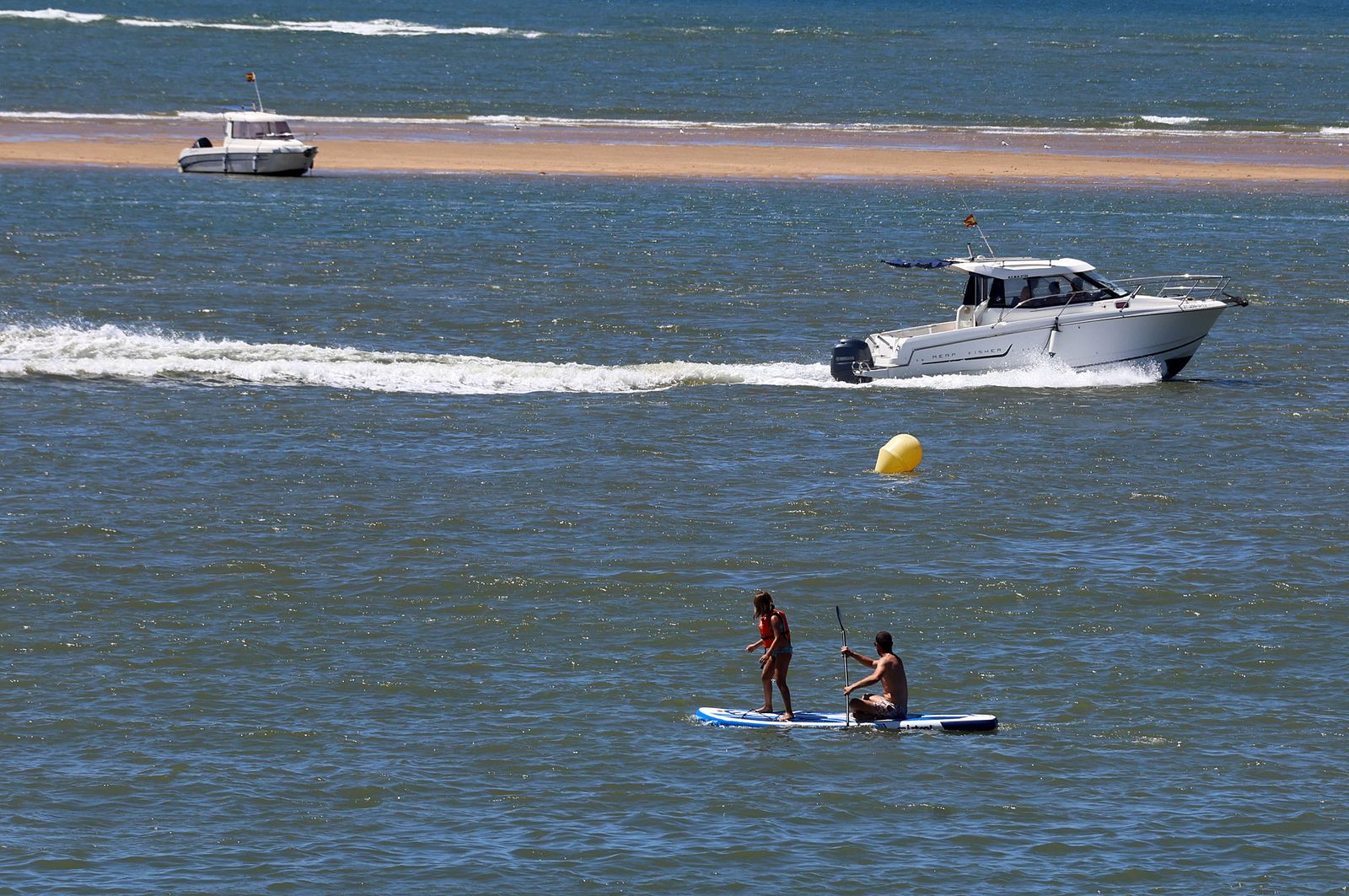 Imágenes veraniegas en Punta Umbría y en las playas de El Portil y La Bota