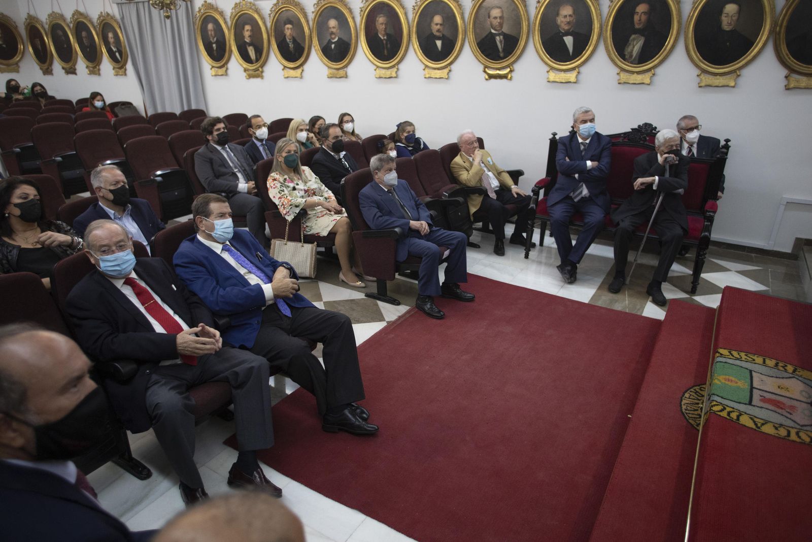 Fotos: Un homenaje del Colegio de Abogados por estar al servicio de la Abogacía de Granada