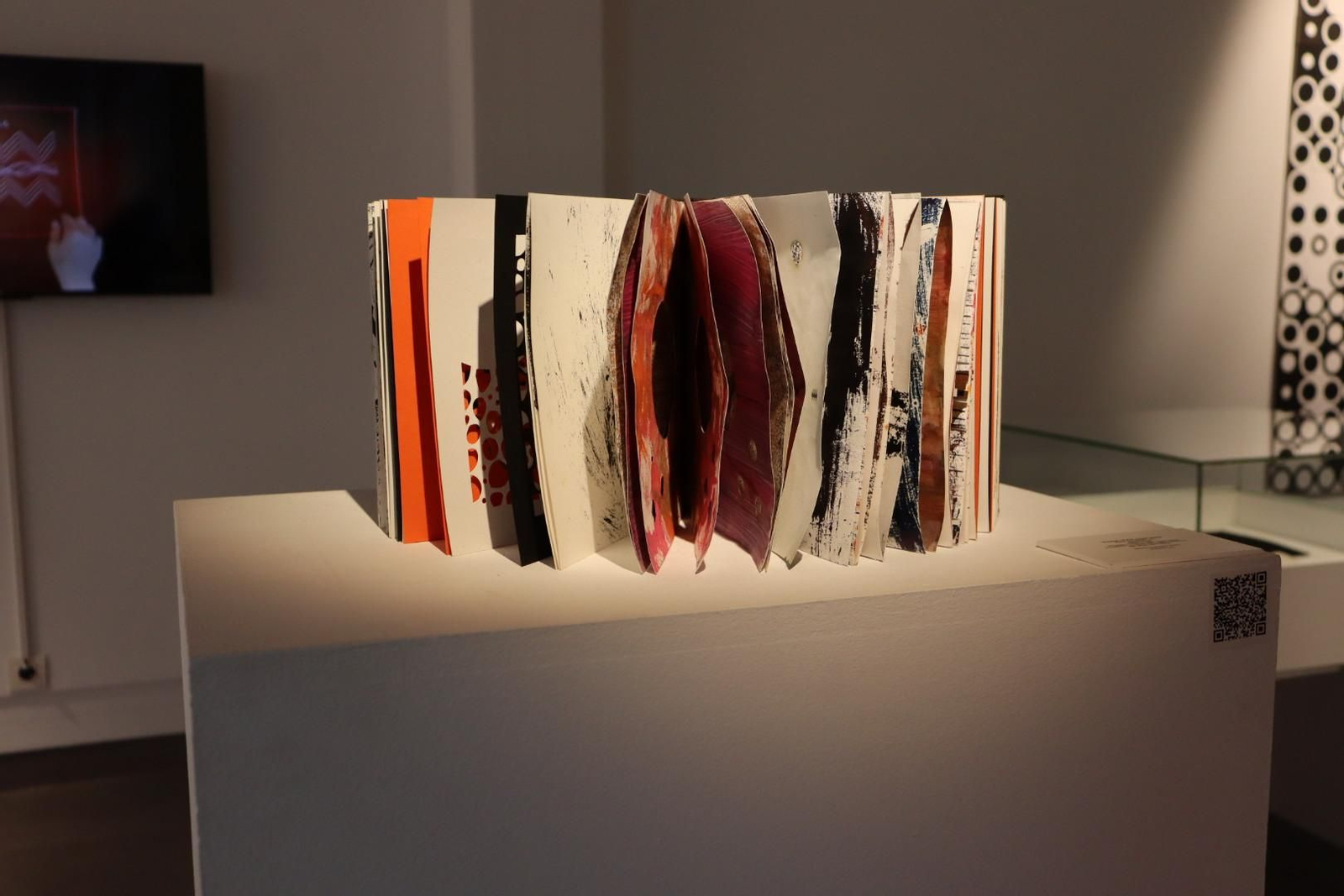 Los alumnos de las escuelas Mateo Inurria y Dionisio Ortiz exponen sus obras, en imágenes