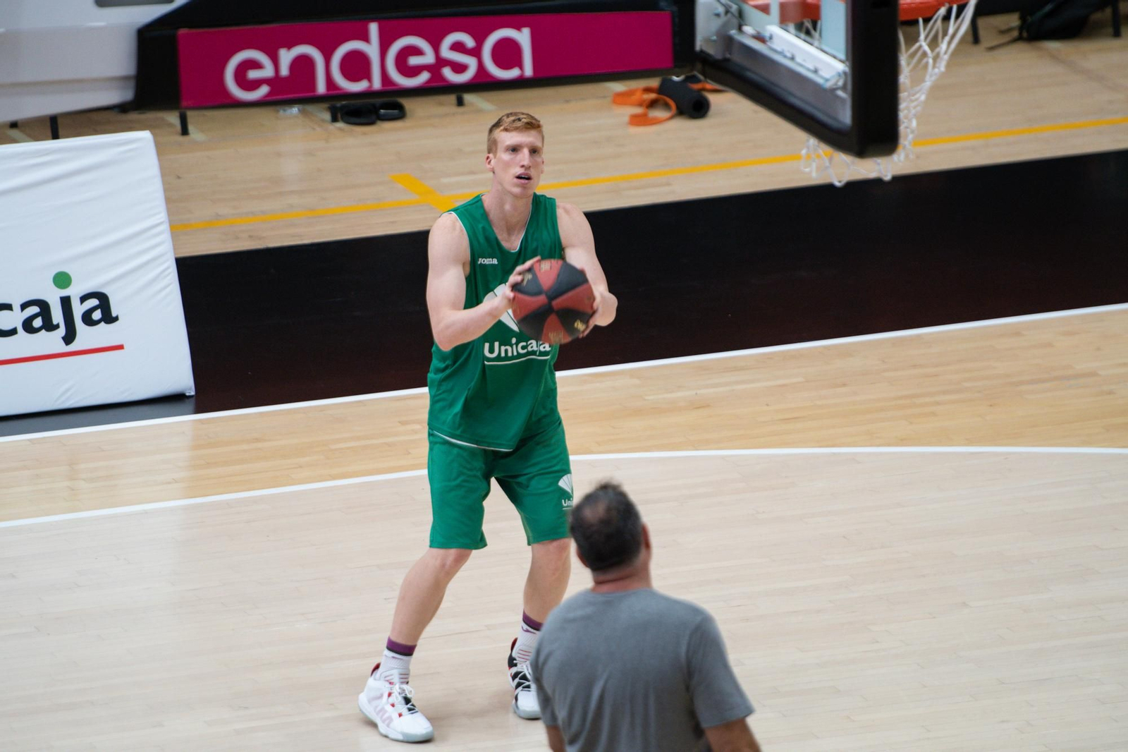 Las fotos del Unicaja en la toma de contacto con La Fonteta