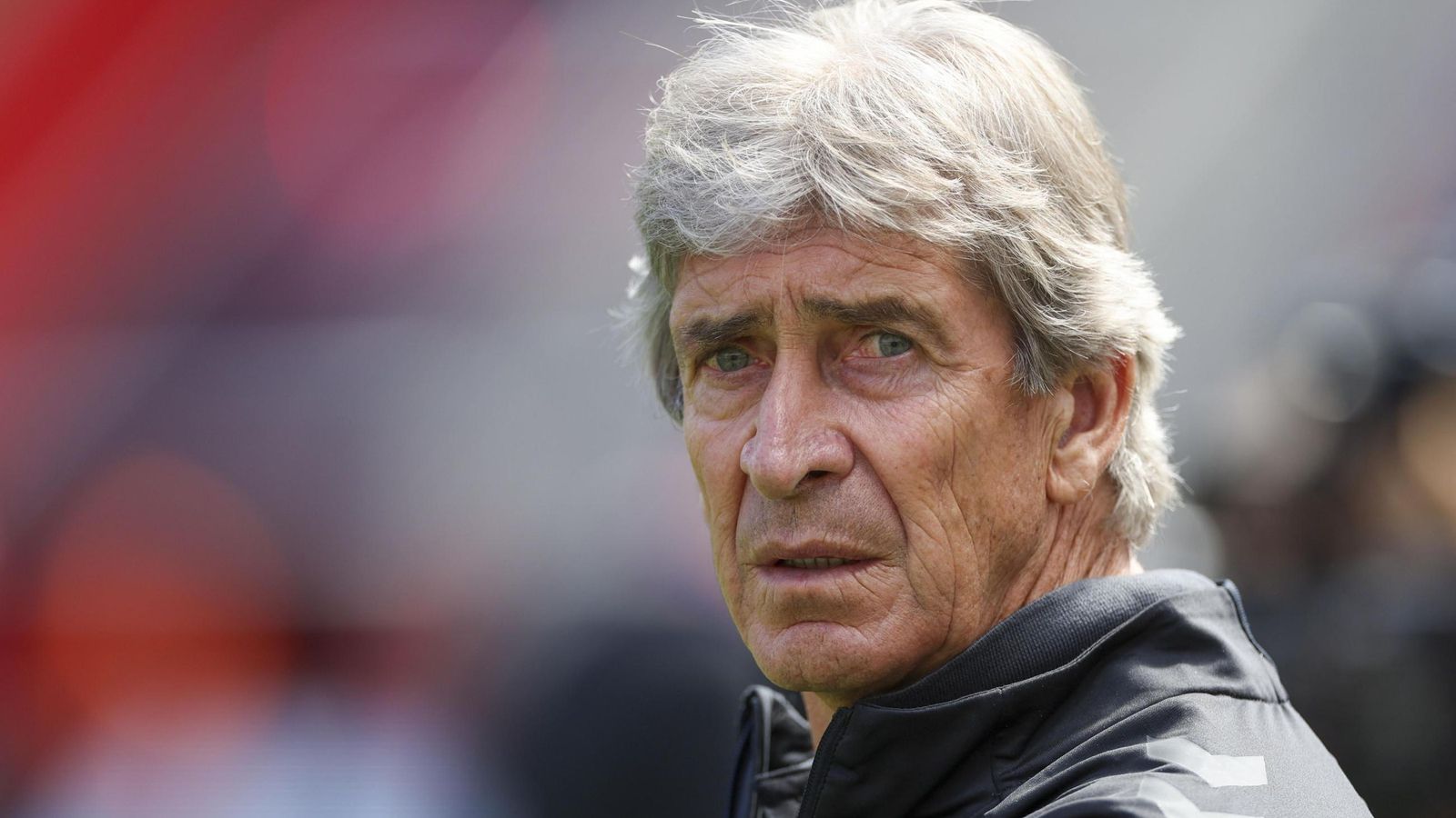 Manuel Pellegrini durante el amistoso ante el Bayer Leverkusen
