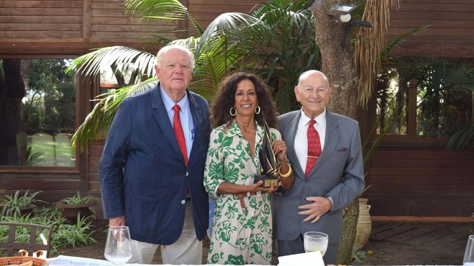 Rosario Flores, con Jan De Clerck y Álvaro Domencq.