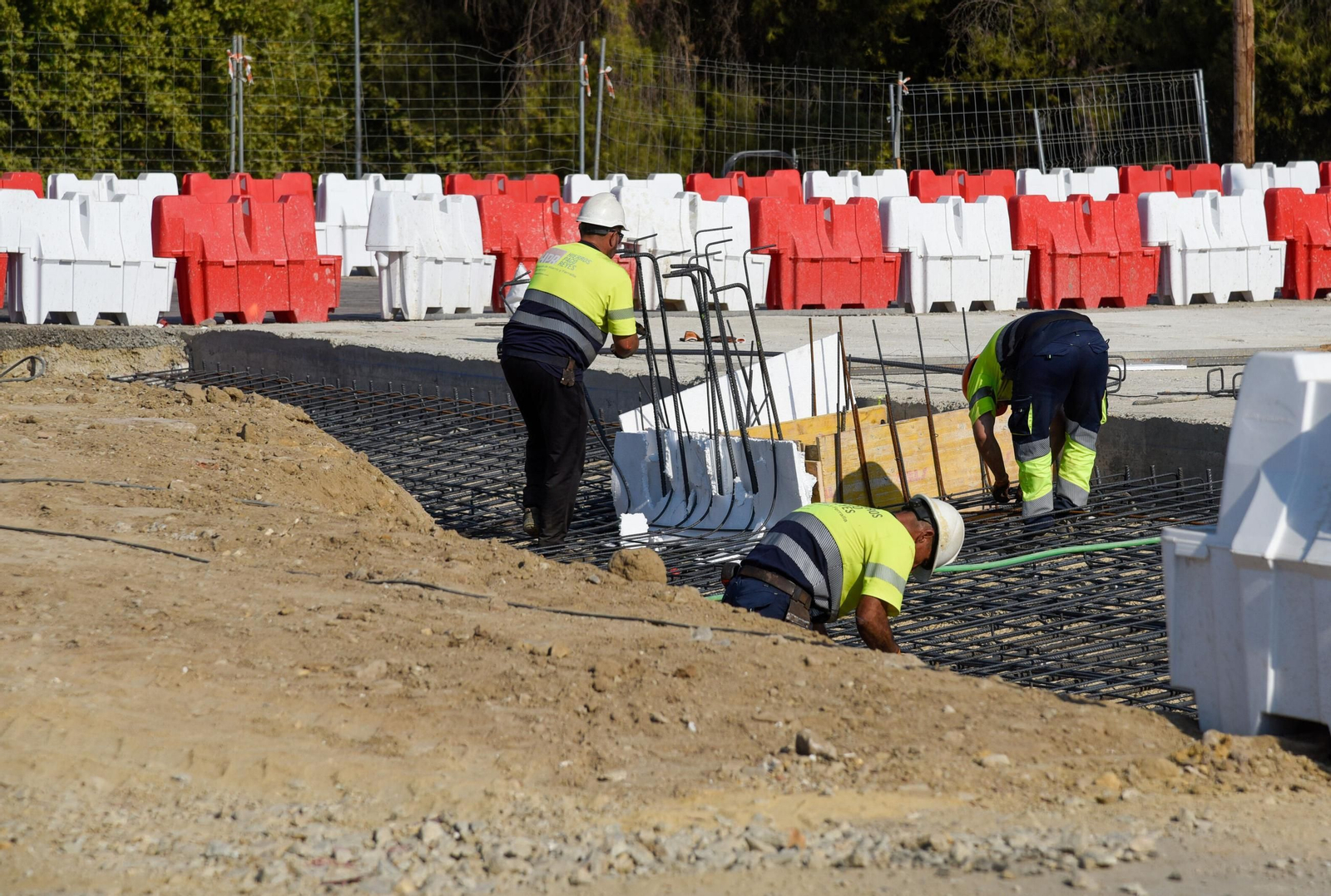 Estas son las obras del carril Bus VAO Sevilla-Salteras que afectan a la avenida Carlos III de la Cartuja