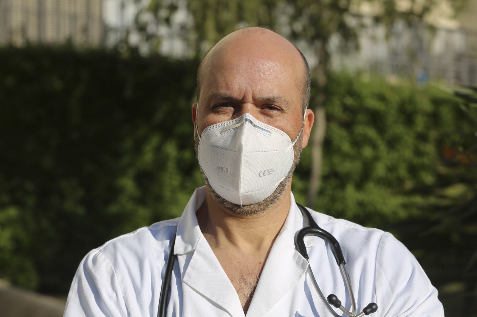 Los sanitarios de Málaga despiden 'el año del coronavirus' y le piden salud a 2021