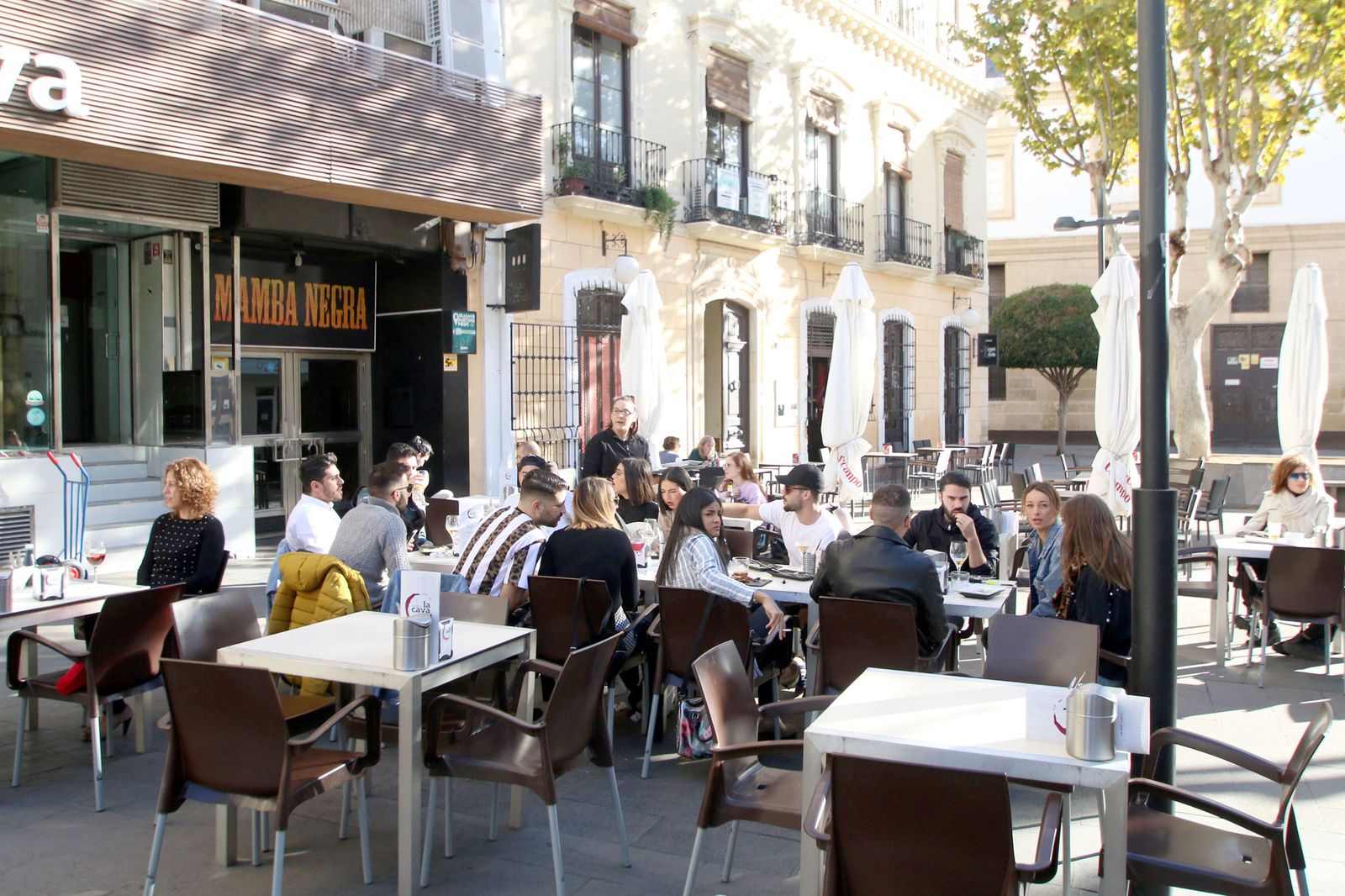 Terrazas en la plaza Marqués de Heredia