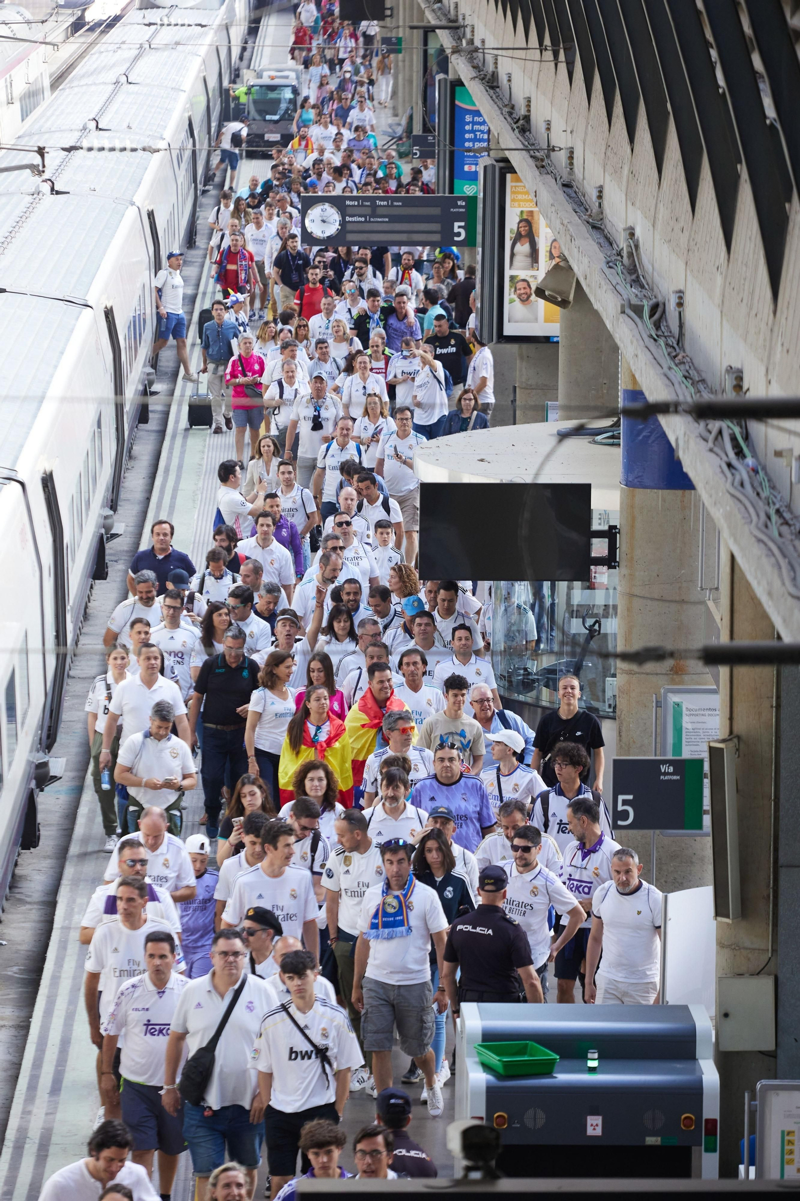 Las fotos de aficionados de Real Madrid y Osasuna el día de la final de Copa en Sevilla