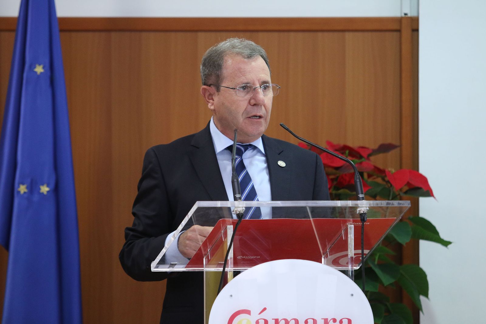 Fotogalería de la Medalla de Oro al Mérito Cameral a D. Diego Martínez Cano